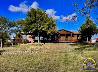 1634 E 229th St, Lyndon, KS 66451