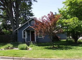 1002 5th St, Hood River, OR