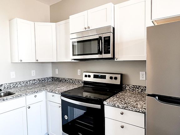 2nd image of 164 Marbella Cir