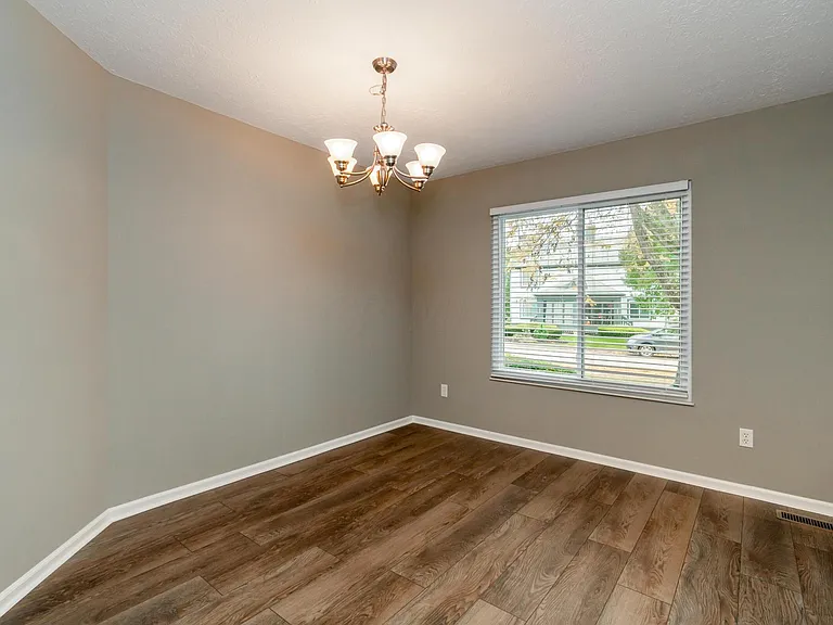 6266 Hyland Dr — Photo 3