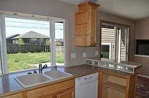 5th image of 26711 NE Comegys St