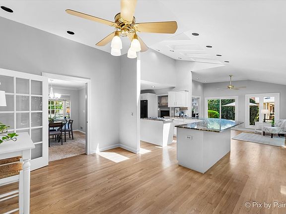 3rd image of 517 Hawthorne Ave