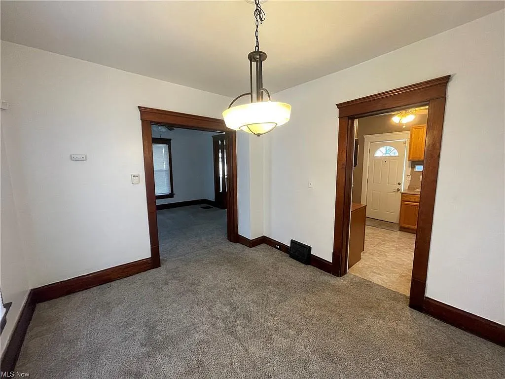 42 Paris Avenue - 1 — Photo 2