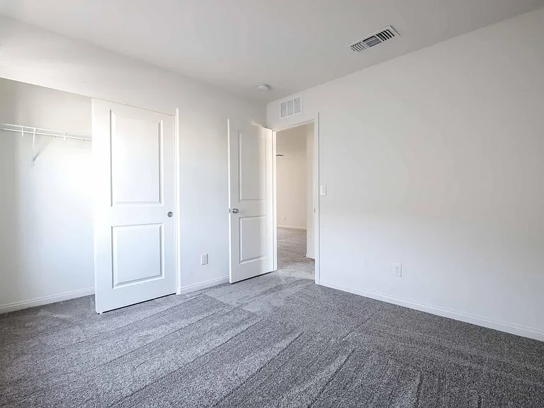 7087 Baza Ave — Photo 31
