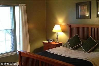 Bedroom (Master)