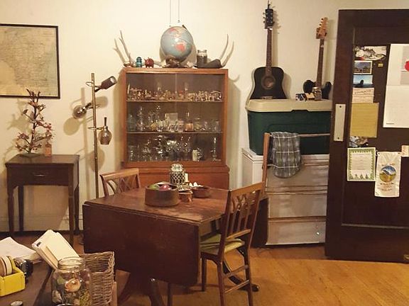 2nd image of 4429 N Winchester Ave APT 3B