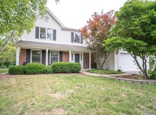 611 Hunters Way, Fox River Grove, IL 60021