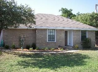 713 Shamrock Dr, Leander, TX 78641
