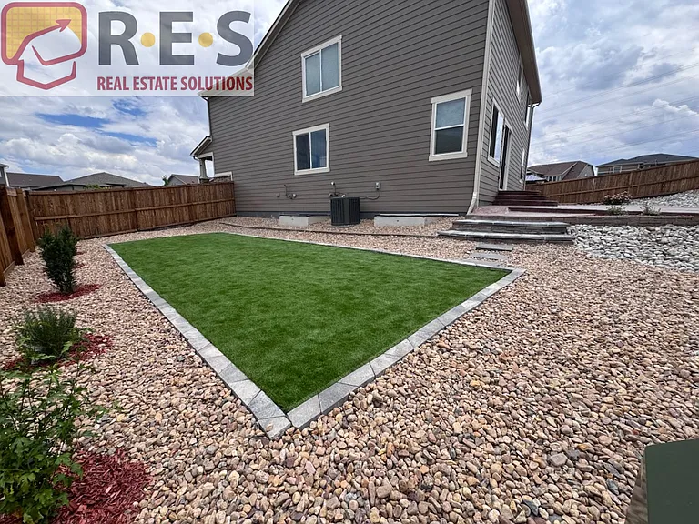 11417 Crater Lake St — Photo 33