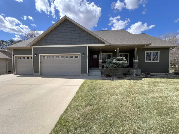 1610 Overlook Ridge Rd, Brookings, SD 57006