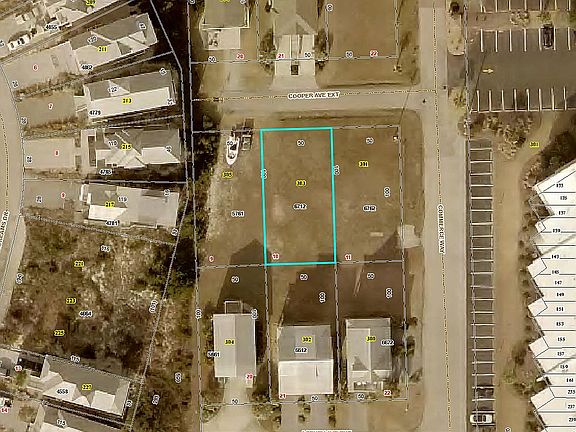 5th image of 303 Cooper Avenue Ext
