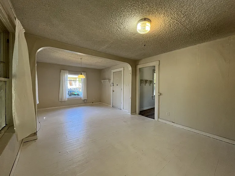 6906 N Newcastle Ave — Photo 17