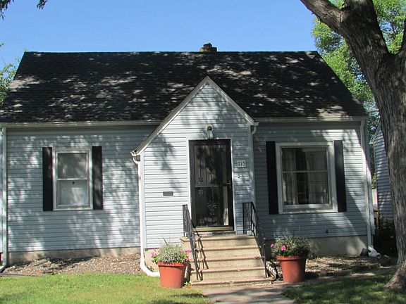 4th image of 715 Sheridan Ave N