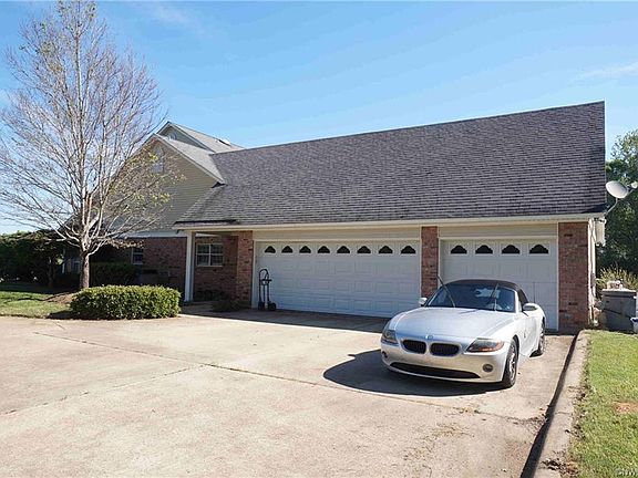 4th image of 294 Arlington Dr
