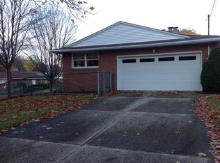 2071 Amherst Rd NE, Massillon, OH 44646