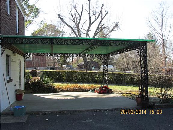 3rd image of 6722 Fleetwood Dr