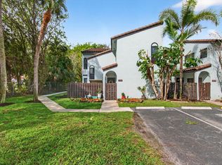 22380 Pineapple Walk Drive, Boca Raton, FL 33433