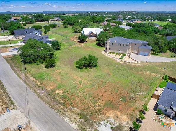 113 Peter Kleid Loop, Blanco, TX 78606