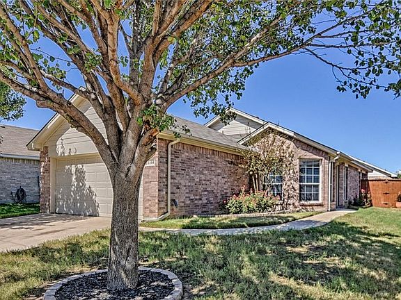 2nd image of 1144 Boxwood Dr
