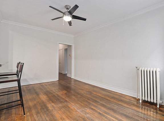 4th image of 1219 W Lunt Ave APT 1A