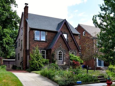 3549 Cedarbrook Rd, University Heights, OH, 44118