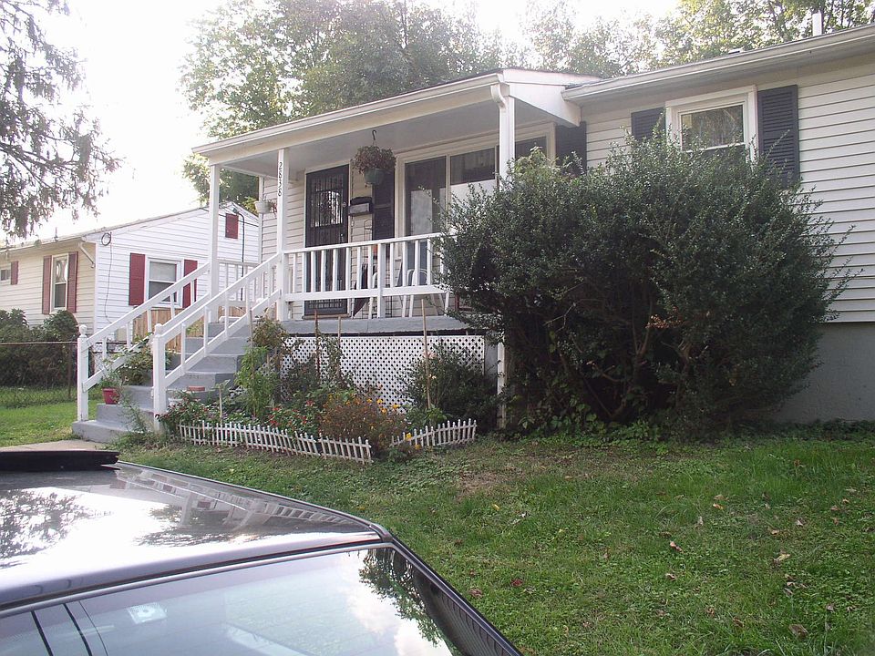 2nd image of 2838 Liberty Ave