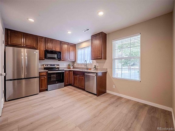 5th image of 10700 Kimblewyck Circle #214