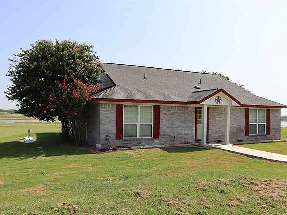 2nd image of 333 Lake Point Rd