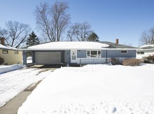 2037 Duluth St, Saint Paul, MN 55109