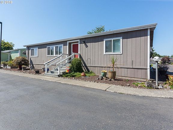 2nd image of 18485 SW Pacific Dr Unit 20