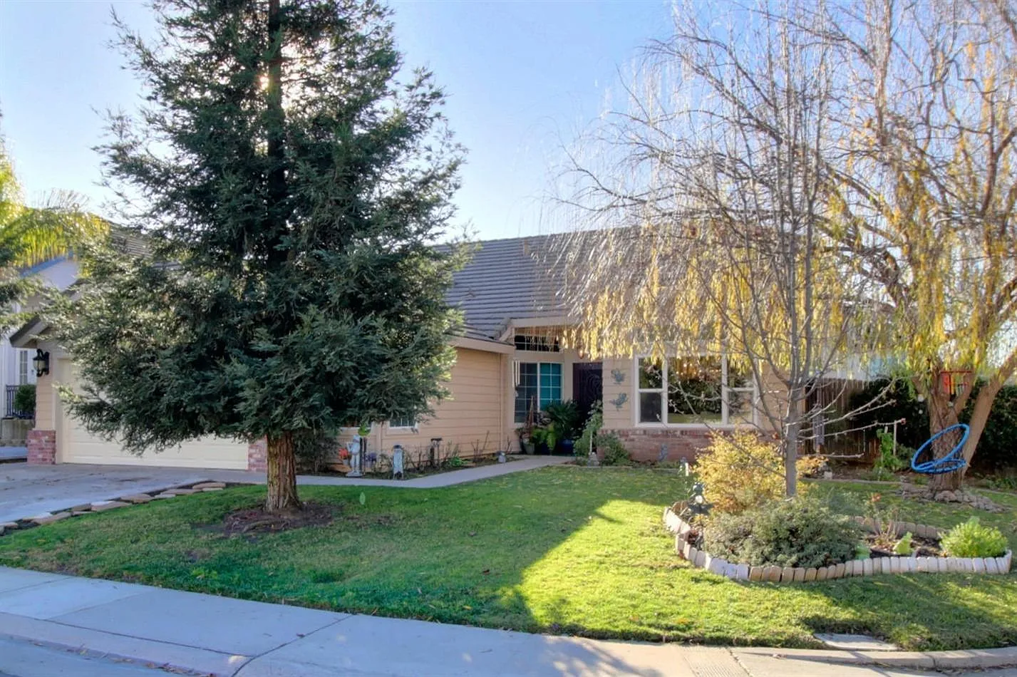8692 Spring House Way photo 1