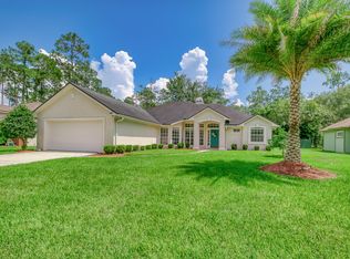 1525 Shelter Cove Dr, Fleming Island, FL 32003