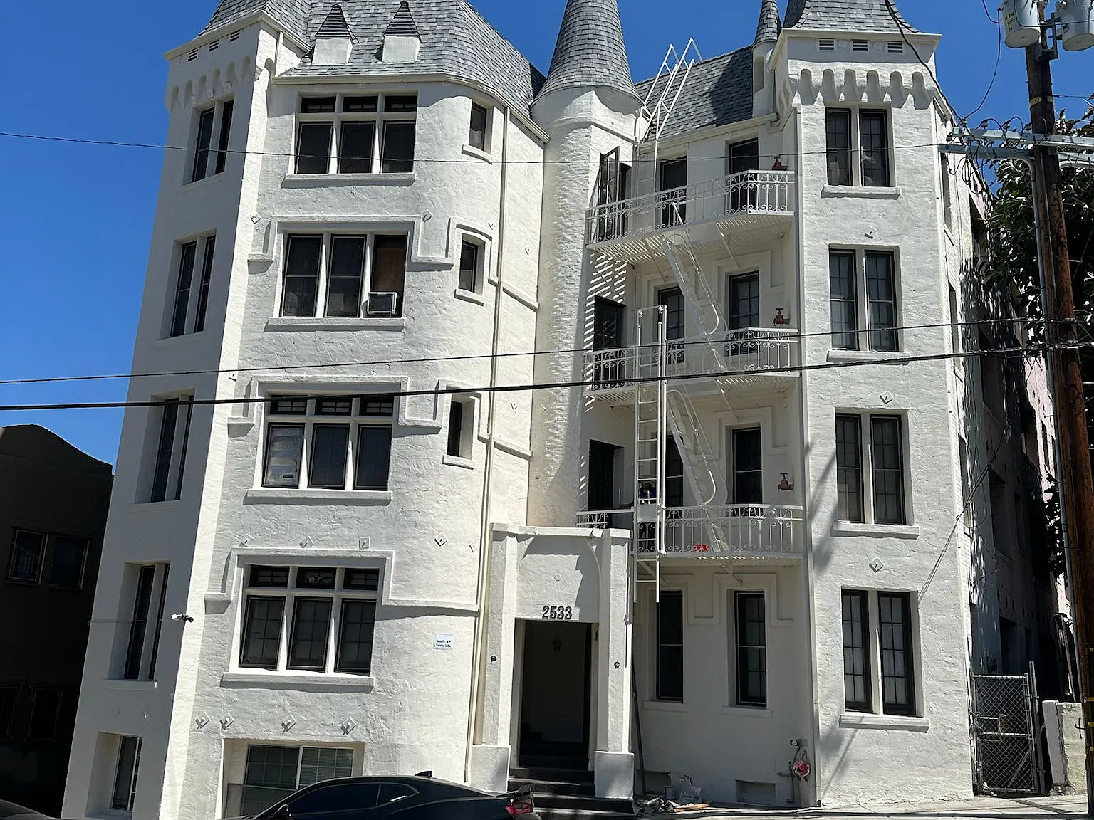 MONTE VISTA APARTMENTS — Photo 1