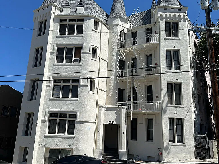 MONTE VISTA APARTMENTS — Photo 1