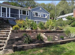 11 Heritage Rd, East Lyme, CT 06333