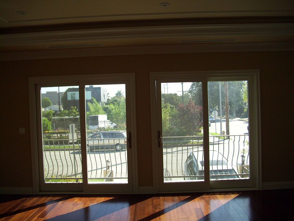 1st image of 11524 La Grange Ave
