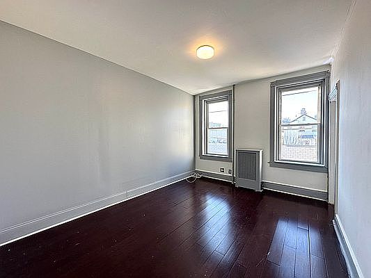 5th image of 35-52 10th St #2