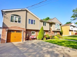 101 Canton Ave, Staten Island, NY 10312