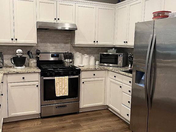 4th image of 4184 Ivory Ln