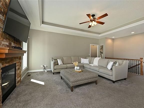 4th image of 6013 Longview Rd