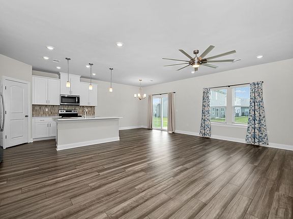 3rd image of 3707 Mathewson Way
