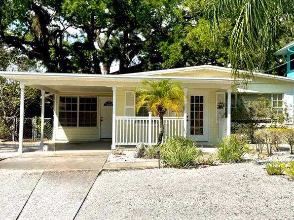 3225 W Lawn Ave, Tampa, FL 33611