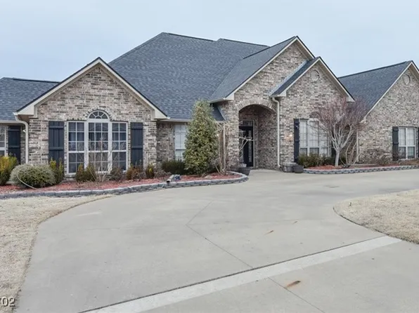 303 Rose Dr, Pocola, OK 74902