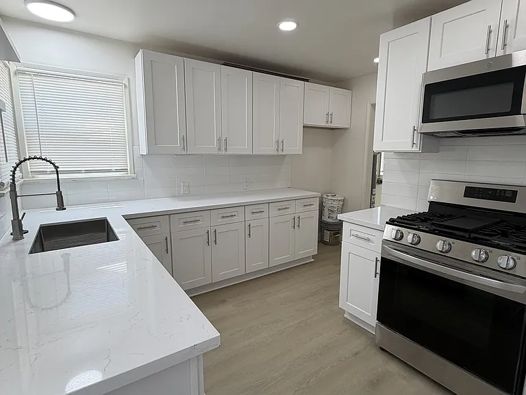 6869 Marguerita Ave — Photo 2