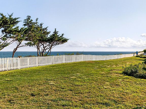 2nd image of 33 Landmark Avenue