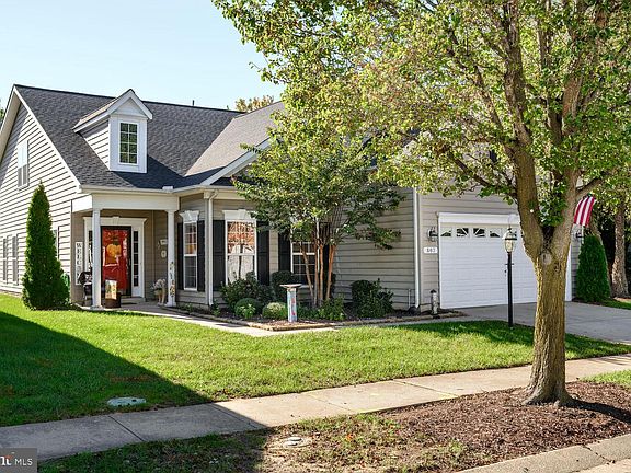3rd image of 807 Harmony Way