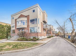 1204 Shillington Ave #16, Ottawa, ON K1Z 7Z4