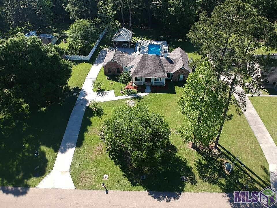 1st image of 35061 Molly Dr