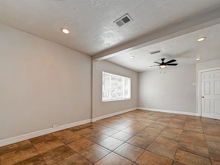 817 Eleanor St — Photo 34