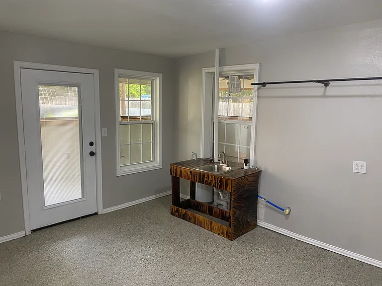 2242 Piedmont Pl — Photo 36